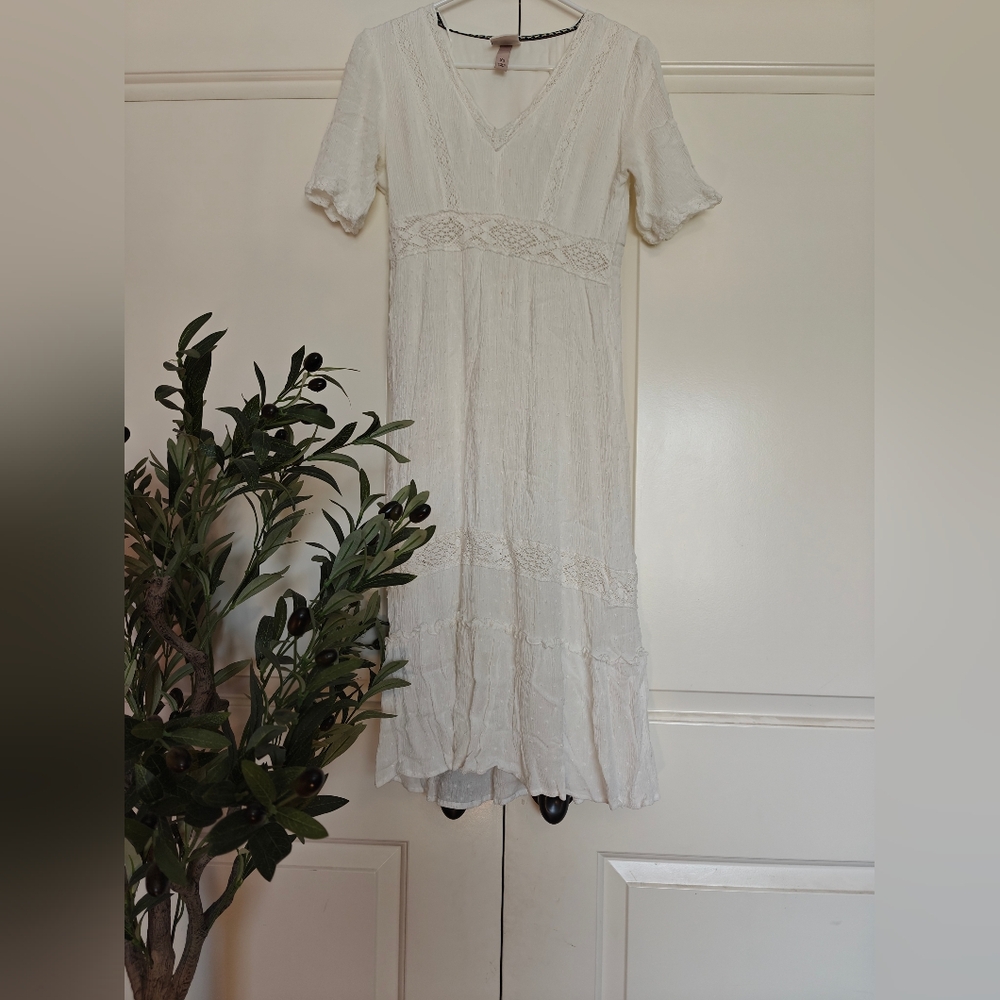 White Boho midi dress